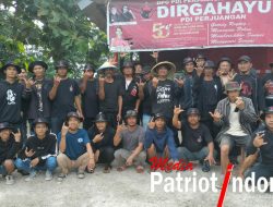 Muhamad Fauzi Di Dampingi Petani, Saat Menyerahkan Berkas Calon Legislatif DPRD Kabupaten Bekasi 2024