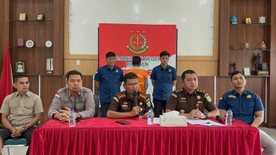 JAKSA TAHAN MANTAN KEUCHIK DESA KARIENG KECAMATAN PEUDADA DALAM PERKARA TINDAK PIDANA KORUPSI DANA DESA*