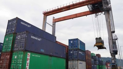 Arus Logistik Jelang Lebaran Meningkat, Pelindo Antisipasi Kepadatan di Pelabuhan