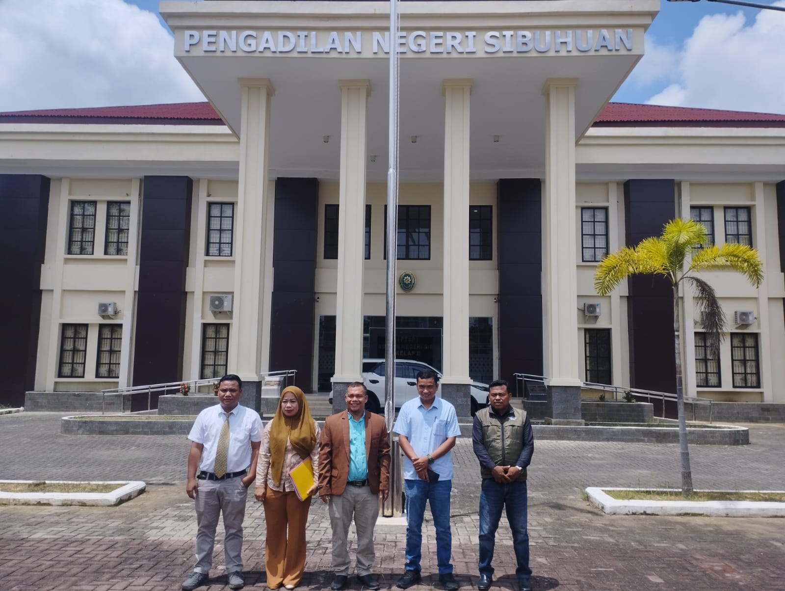 Ambil Sawit Di Lahan Tak Bertuan, Kantor Hukum Bintang Keadilan Prapidkam Polres Padanglawas